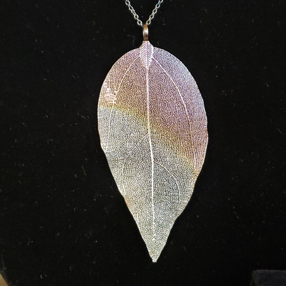 🏡DV Dipped Elm Leaf Pendant Necklace Earrings Set - Picture 2 of 8